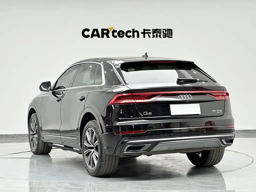 Audi Q8 2022 45 TFSI luxury and dynamic model купить на сайте DeffCars