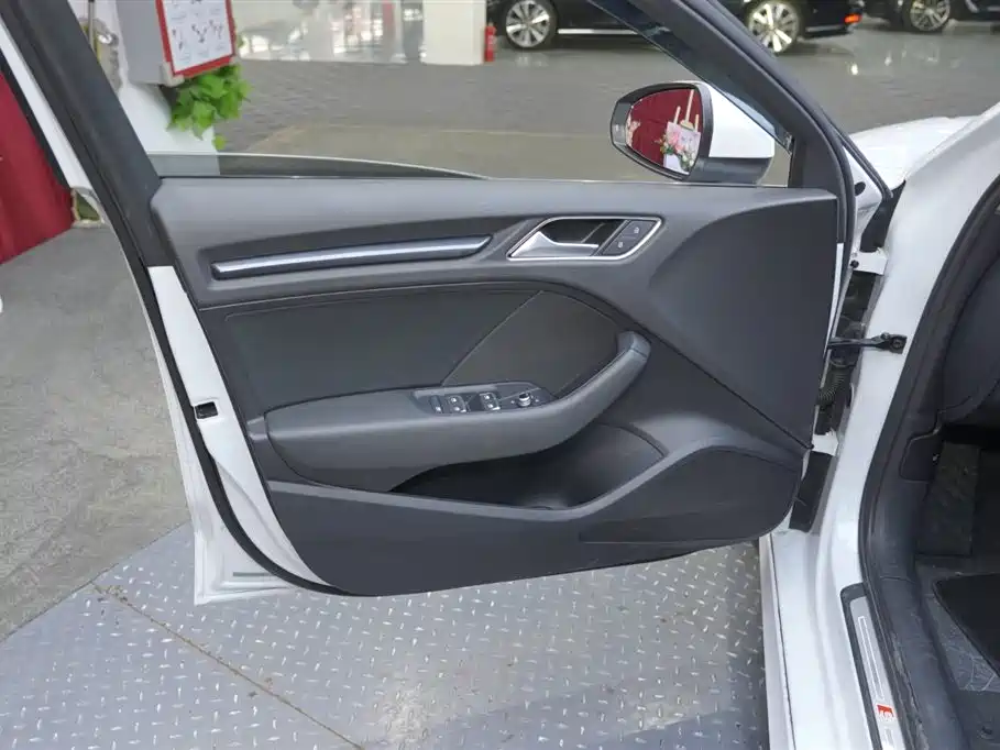 Audi A3 2020 Limousine 35 TFSI Fashion Type National VI купить на сайте DeffCars