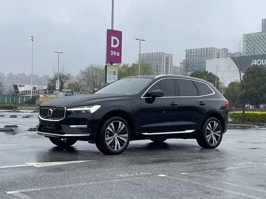 Volvo XC60 plug-in hybrid 2022 T8 plug-in hybrid four-wheel drive Zhiyuan luxury version купить на сайте DeffCars