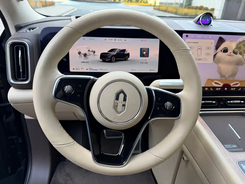 Wenjie M9 2024 extended range Ultra version 52kWh 5-seater version купить на сайте DeffCars