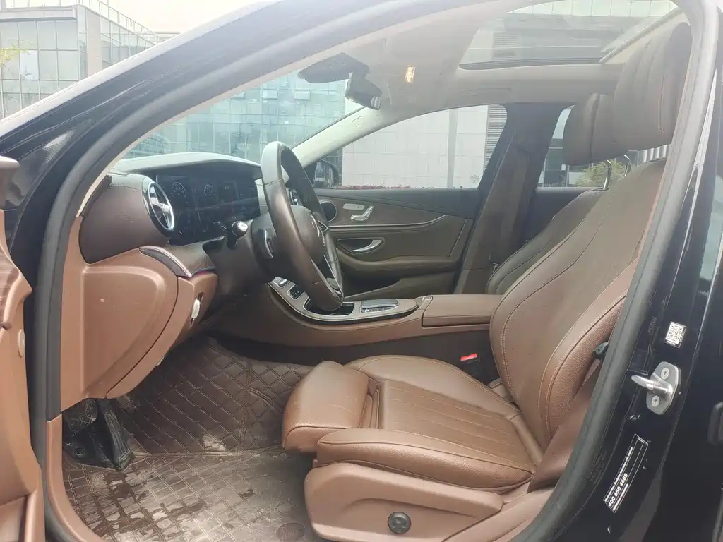 Mercedes-Benz E-Class New Energy 2022 E 350 e L plug-in hybrid sedan купить на сайте DeffCars