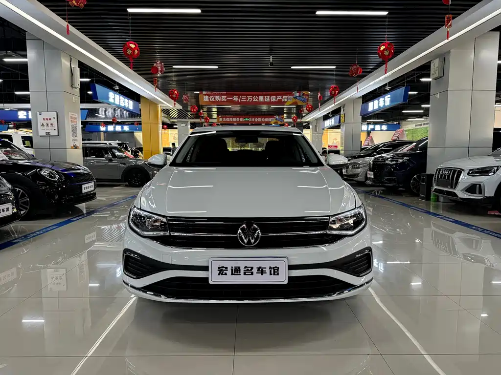 Bora 2025 200TSI DSG Yue Xing Navigation Edition купить на сайте DeffCars