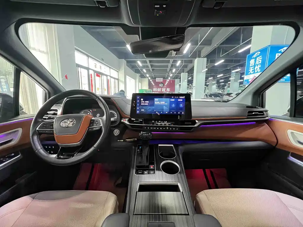 SIENNA 2023 2.5L Hybrid Extreme Edition купить на сайте DeffCars