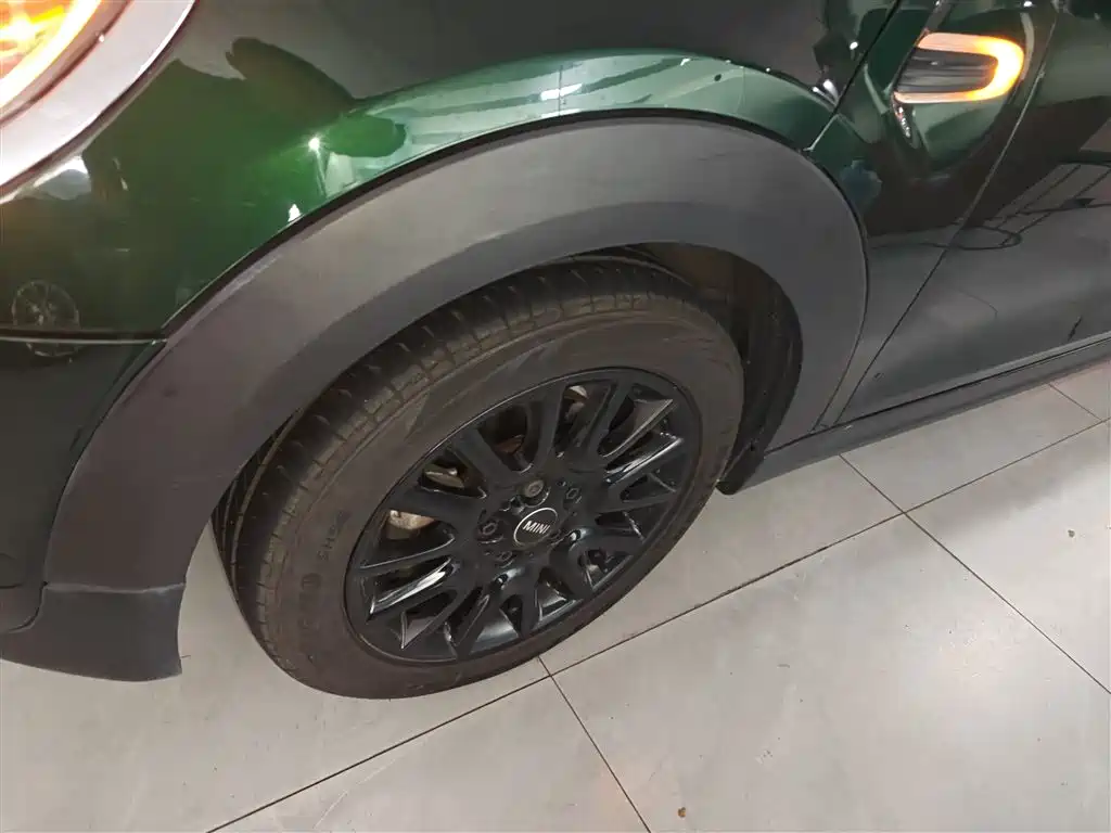 MINI 2018 1.5T COOPER Classic Five-Door Edition купить на сайте DeffCars