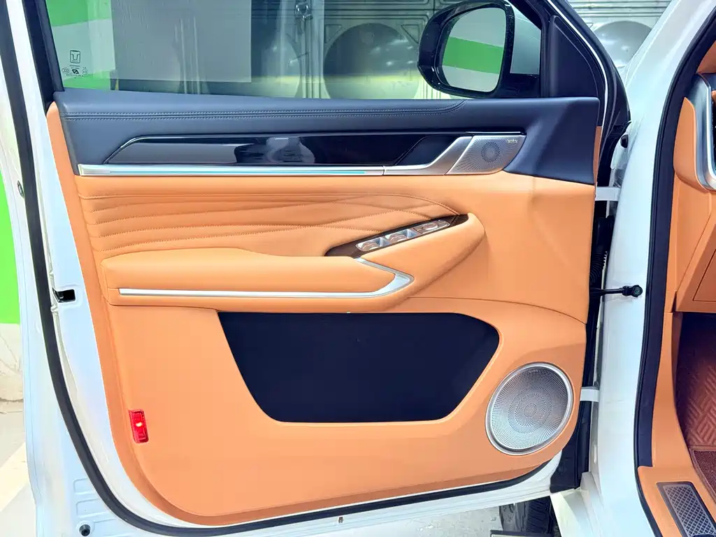 Tank 500 New Energy 2024 Hi4-T купить на сайте DeffCars