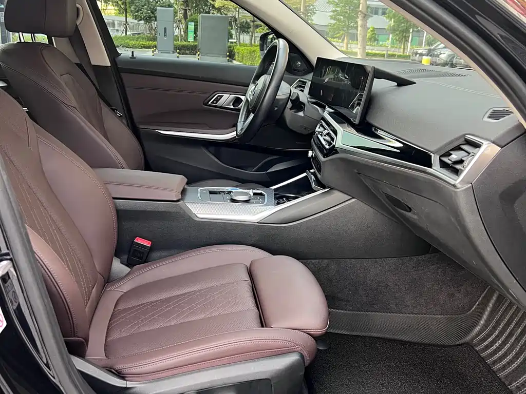 BMW i3 2023 eDrive 40L Night Sports Package купить на сайте DeffCars