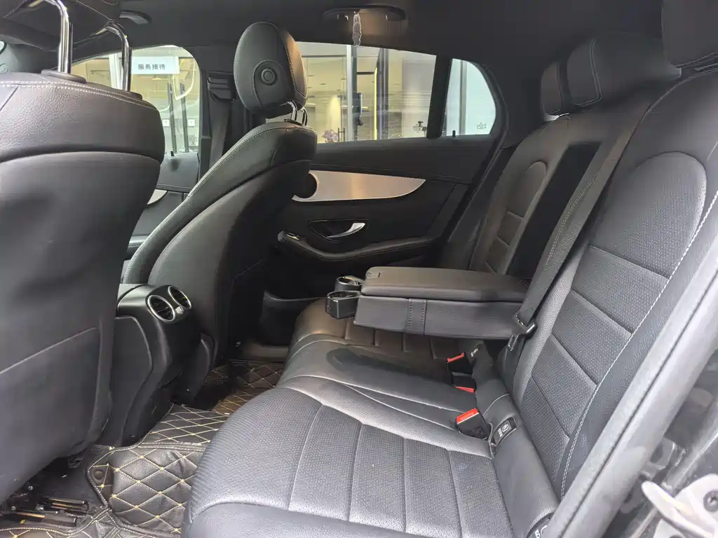 Mercedes-Benz GLC Coupe 2021 GLC 260 4MATIC Coupe SUV купить на сайте DeffCars