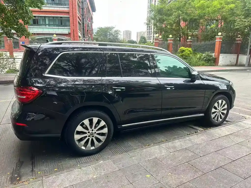 Mercedes GLS 2017 400 4MATIC fashion model купить на сайте DeffCars