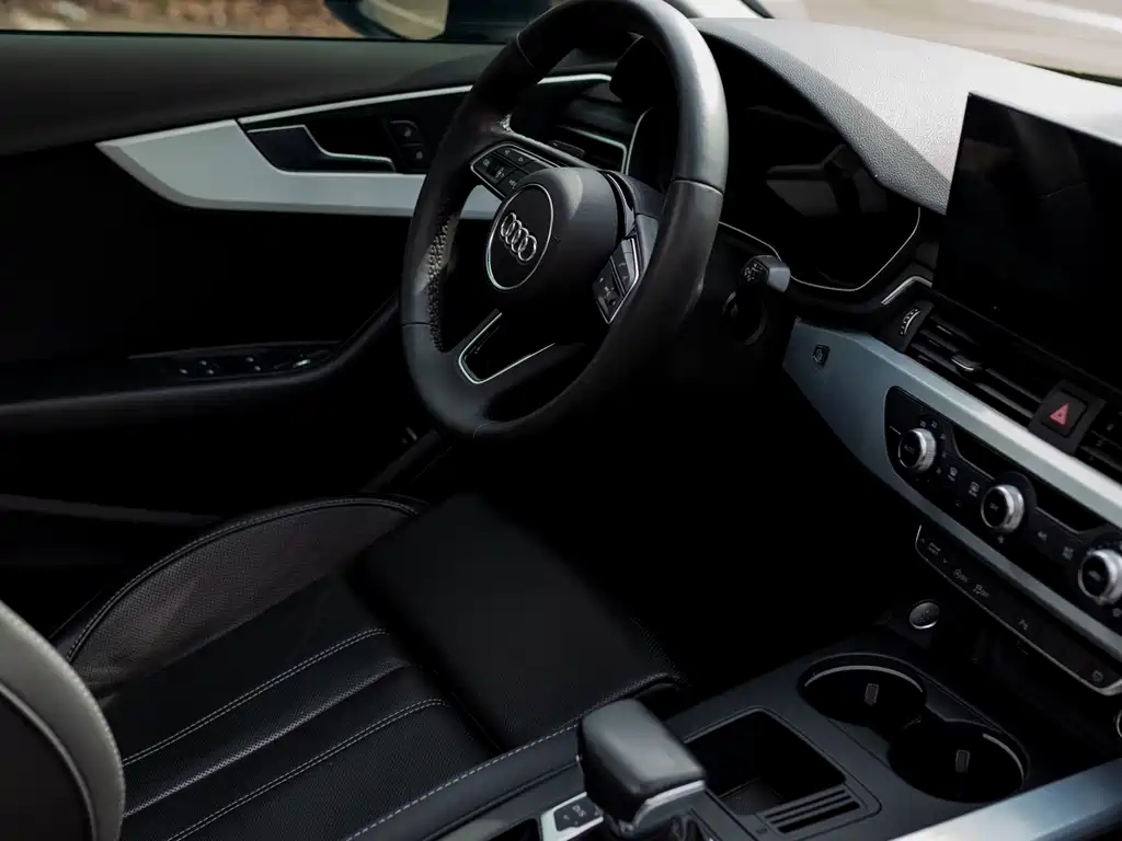Audi A4L 2022 40 TFSI Fashionable and Dynamic купить на сайте DeffCars