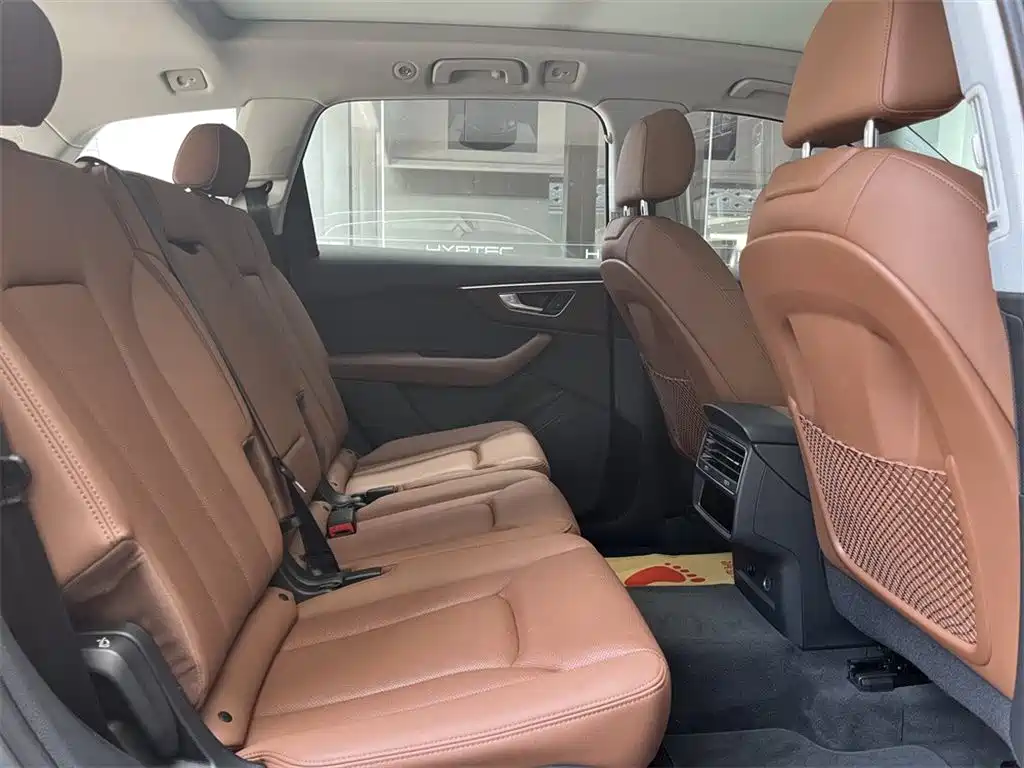 Audi Q7 2021 55 TFSI quattro S line sports version купить на сайте DeffCars