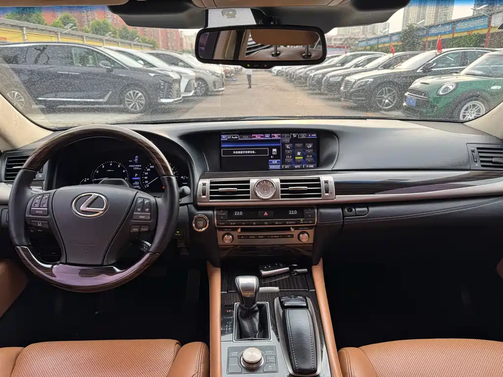 Lexus LS 2014 460L four-wheel drive luxury version купить на сайте DeffCars