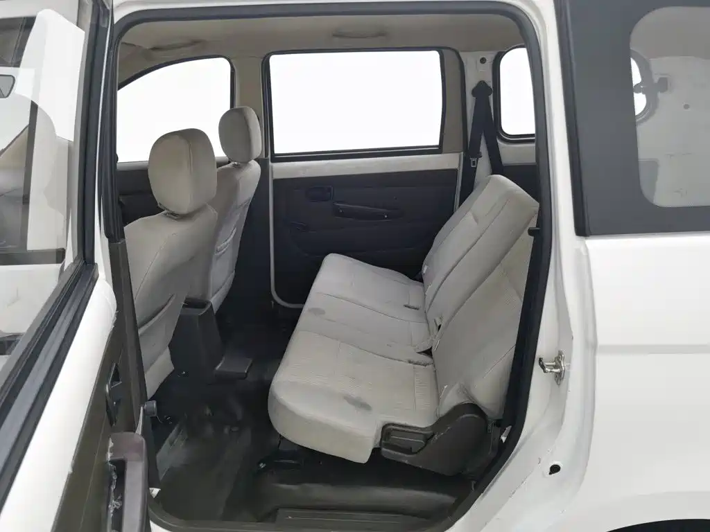 Wuling Hongguang 2018 1.5L Classic S Basic Model купить на сайте DeffCars