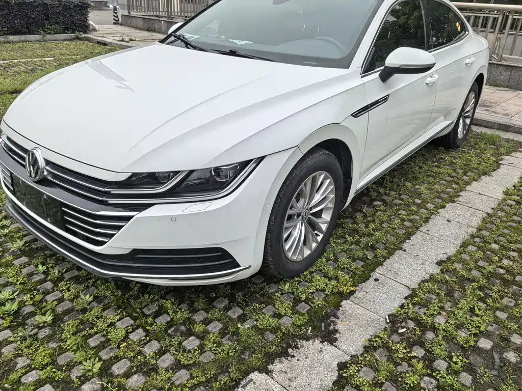 FAW-Volkswagen CC 2019 330TSI Charming Edition National VI купить на сайте DeffCars