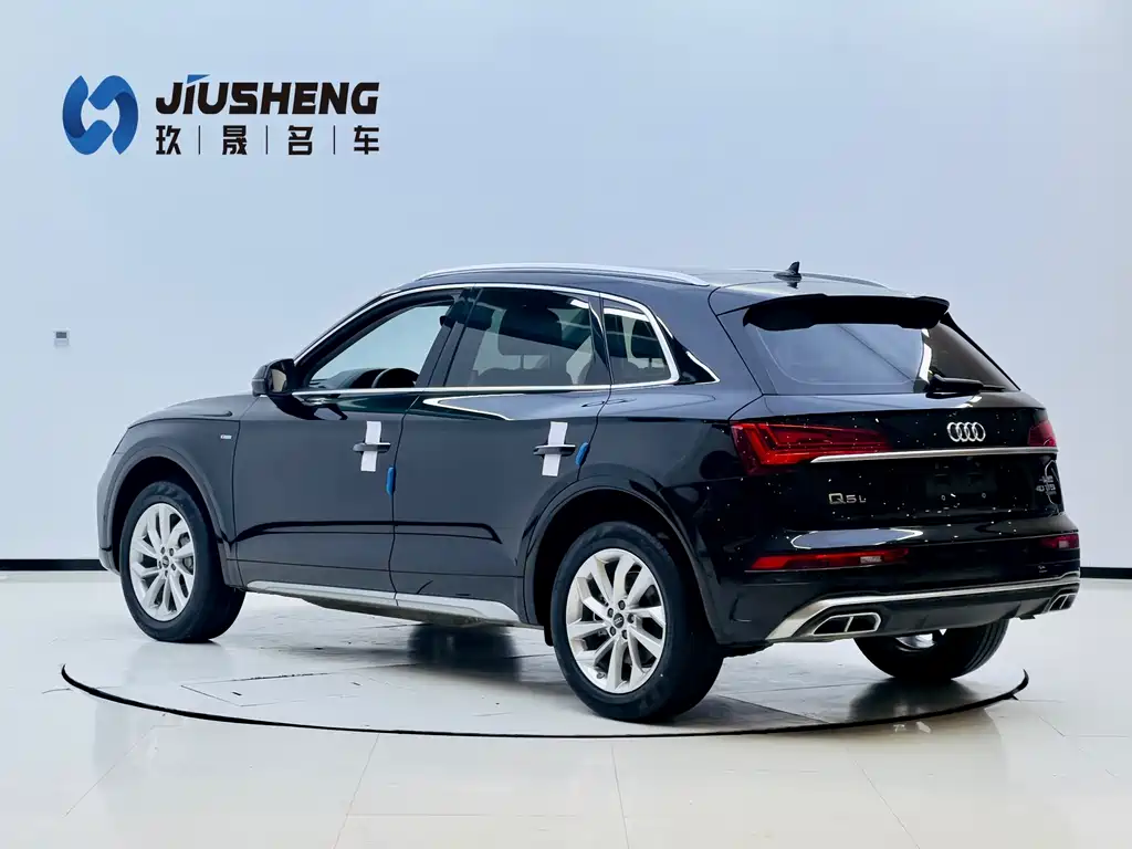 Audi Q5L 2022 facelift 40T luxury and dynamic model купить на сайте DeffCars