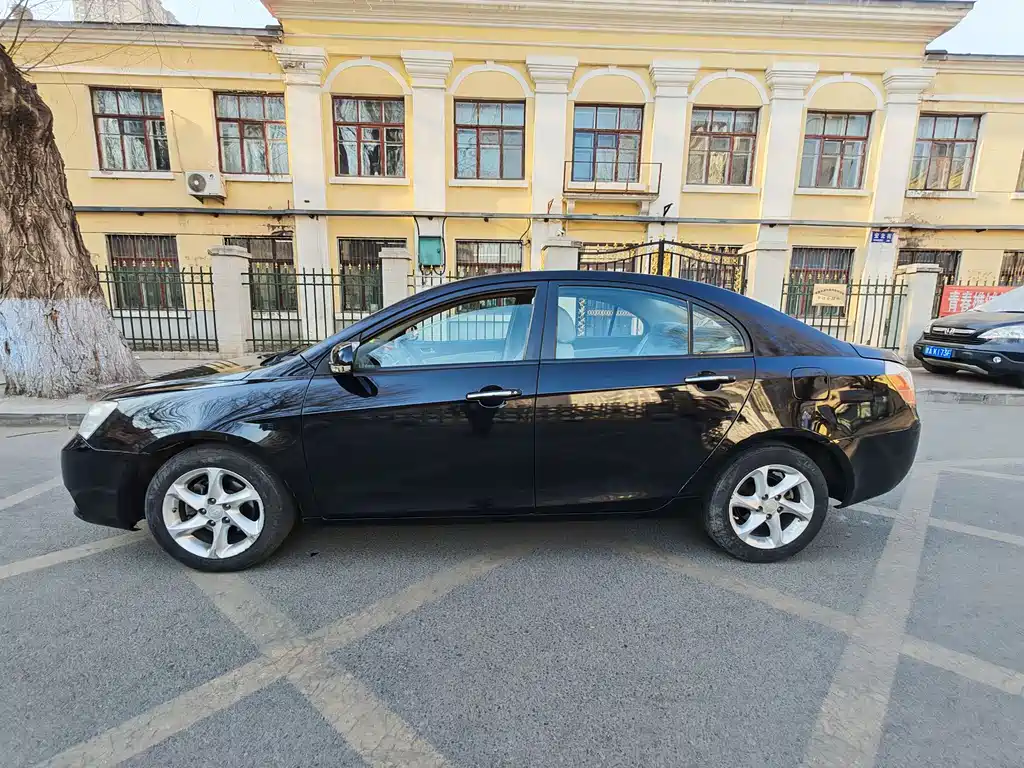 Classic Emgrand 2010 sedan 1.8L CVT sunroof type купить на сайте DeffCars
