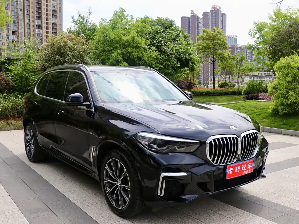 BMW X5 2022 xDrive 30Li M Sports Package купить на сайте DeffCars