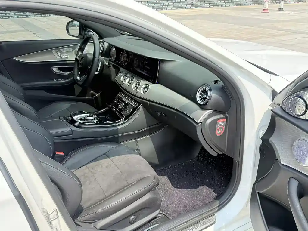 Mercedes-Benz E-Class 2017 E 300 Sports купить на сайте DeffCars