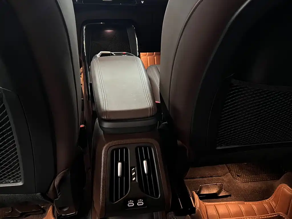 BMW X1 2023 sDrive20Li X Design Package купить на сайте DeffCars