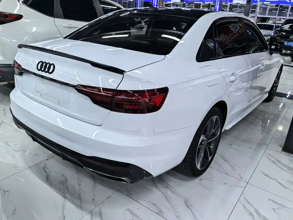 Audi A4L 2022 40 TFSI Fashionable and Elegant купить на сайте DeffCars