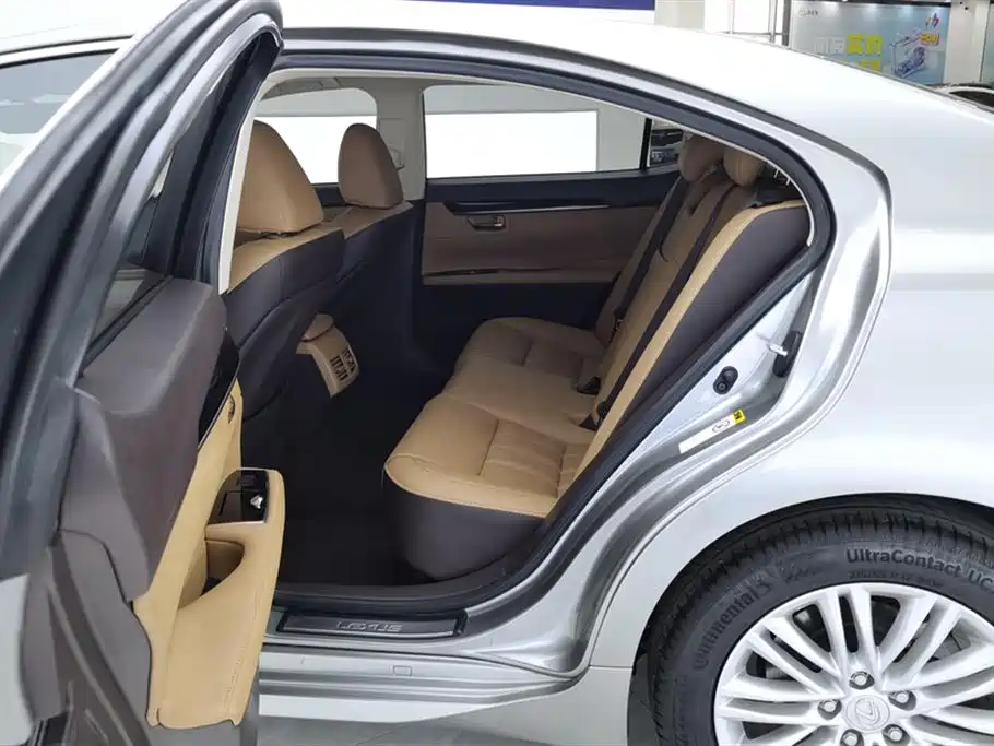 Lexus ES 2015 200 Elite Edition купить на сайте DeffCars