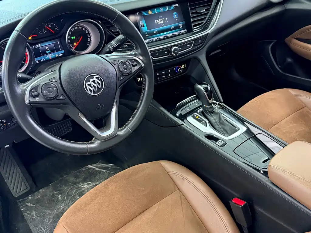 Regal 2019 20T Elite National VI купить на сайте DeffCars