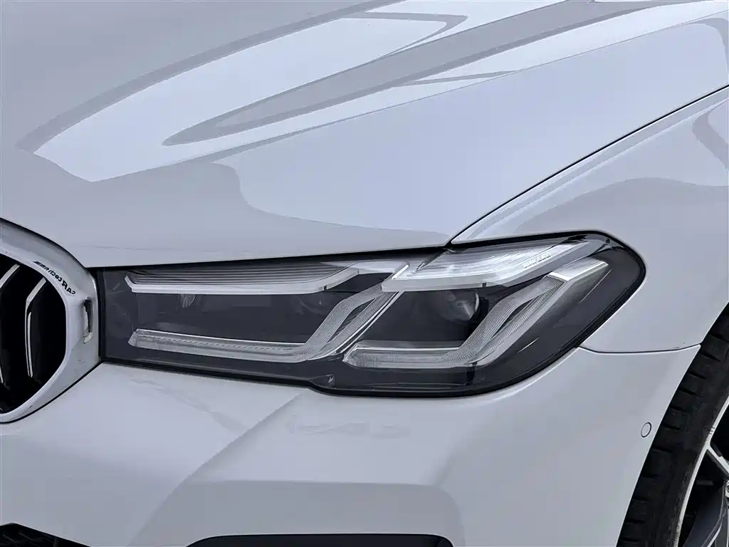 BMW 5 Series 2022 facelift 525Li M Sports Package купить на сайте DeffCars