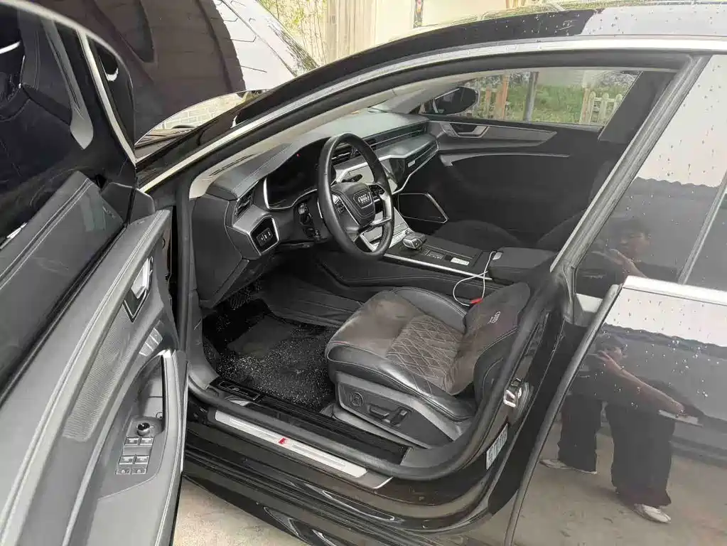 Audi A7L 2024 45 TFSI quattro luxury model купить на сайте DeffCars