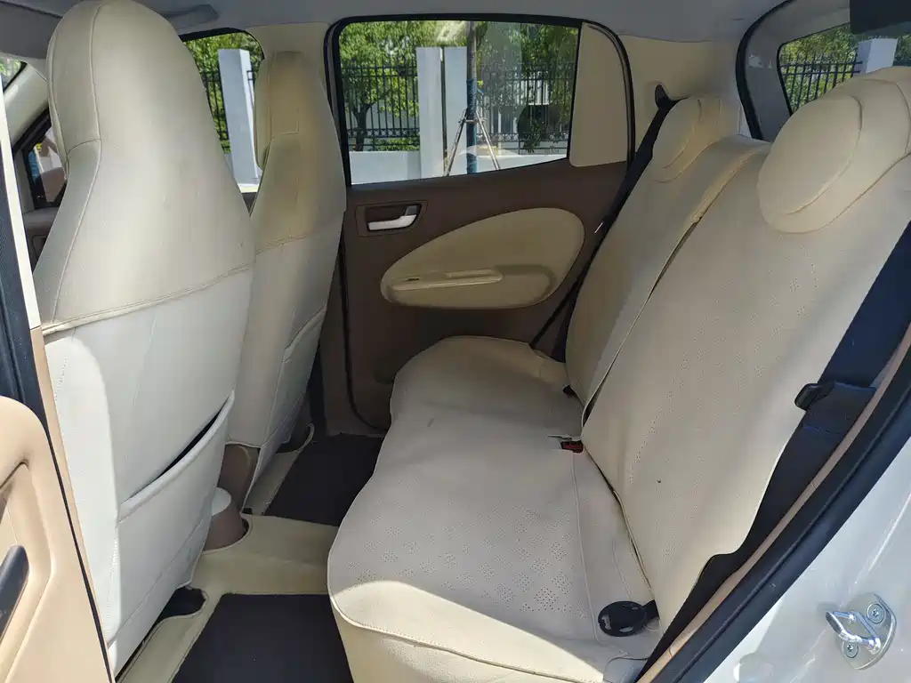Hongguang MINIEV 2025 fourth generation four-door version advanced model купить на сайте DeffCars