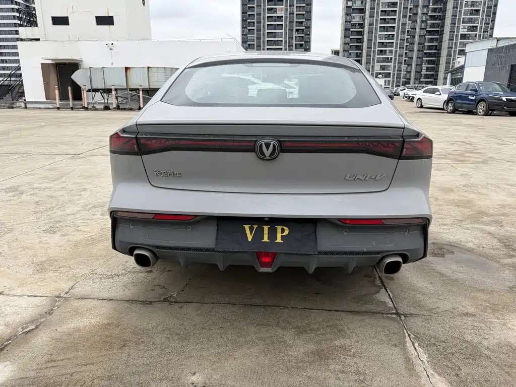 Changan UNI-V 2022 1.5T sports version купить на сайте DeffCars