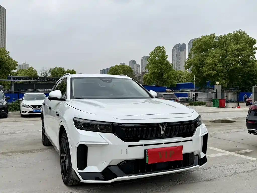 Lantu FREE 2024 ultra-long battery life smart driving version купить на сайте DeffCars
