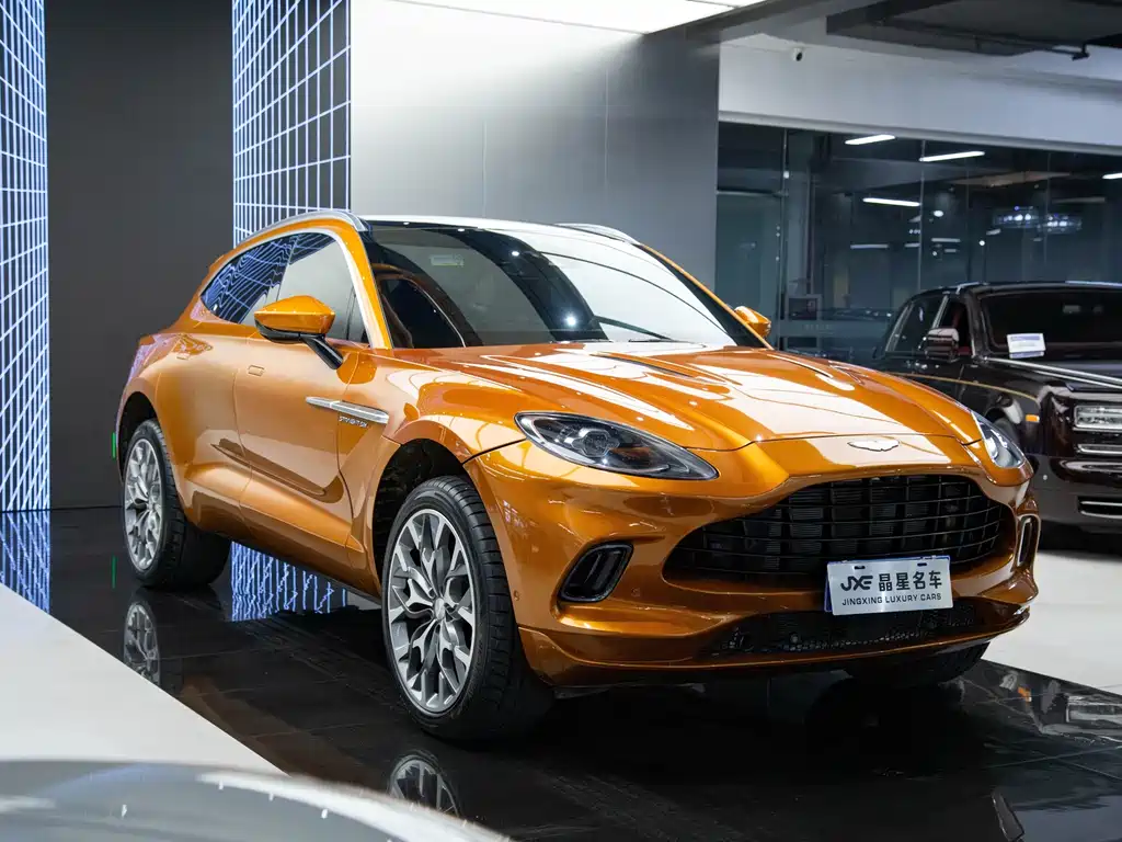 Aston Martin DBX 2022 3.0T STRAIGHT-SIX купить на сайте DeffCars