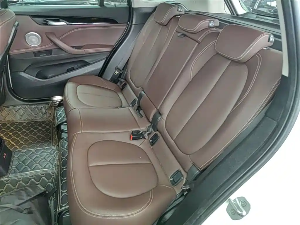 BMW X1 2022 sDrive25Li Leading Model купить на сайте DeffCars