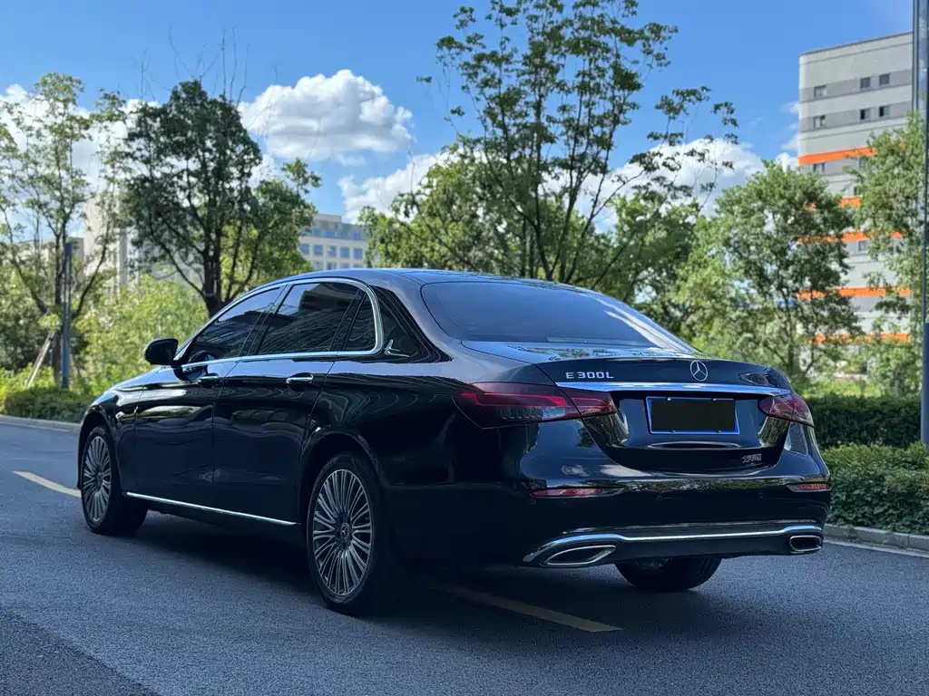 Mercedes-Benz E-Class 2021 E 300 L Luxury Model купить на сайте DeffCars