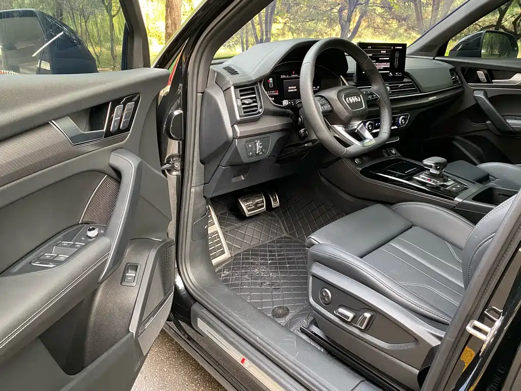 Audi Q5L 2024 45 TFSI luxury and dynamic model купить на сайте DeffCars