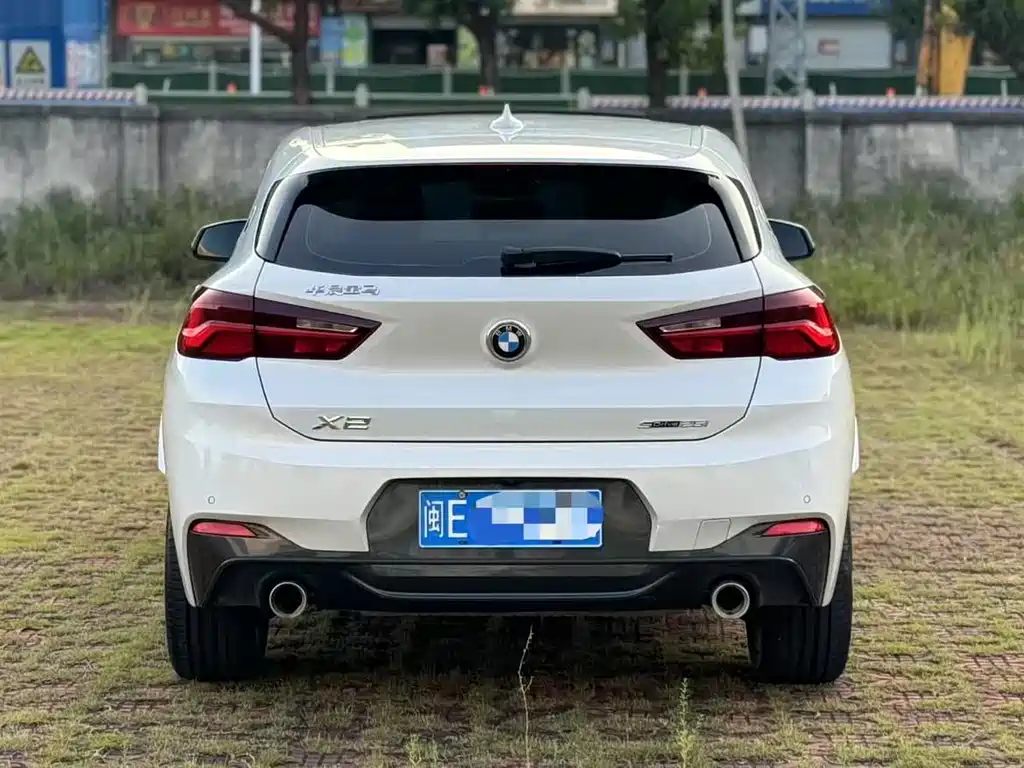 BMW X2 2021 sDrive25i Leading M Off-Road Package купить на сайте DeffCars