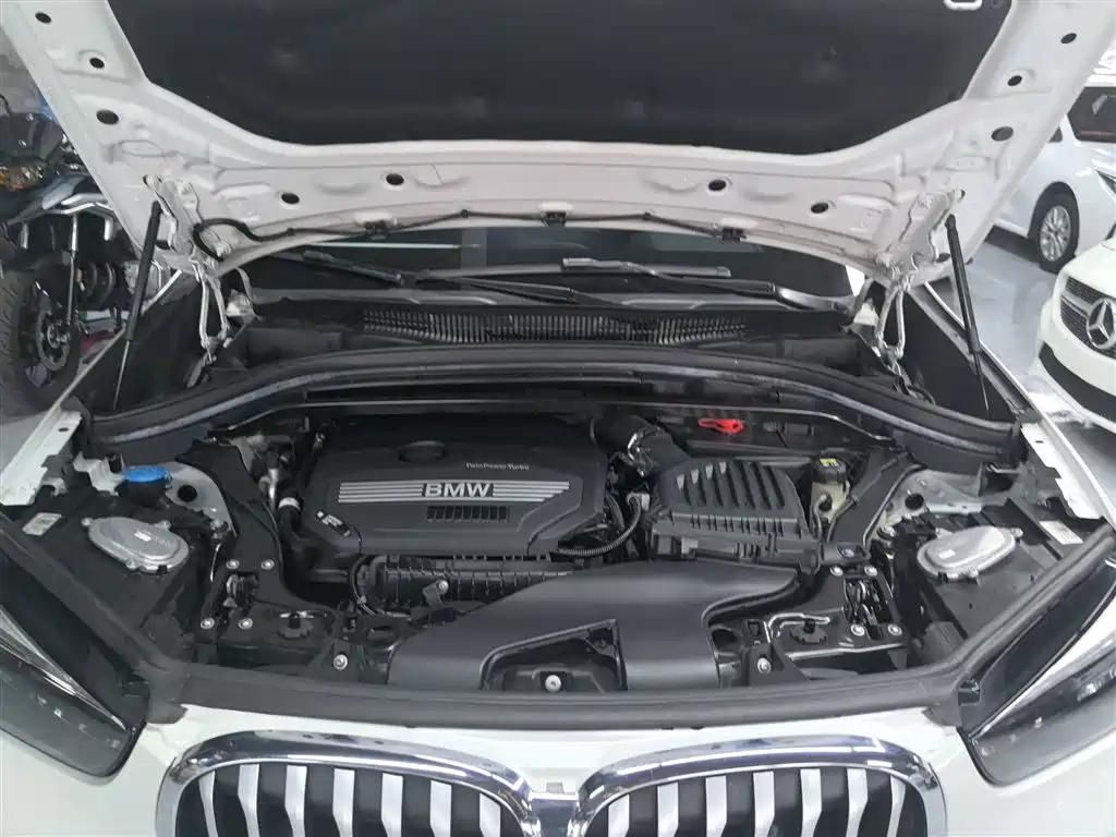 BMW X1 2021 sDrive20Li Exclusive Model купить на сайте DeffCars