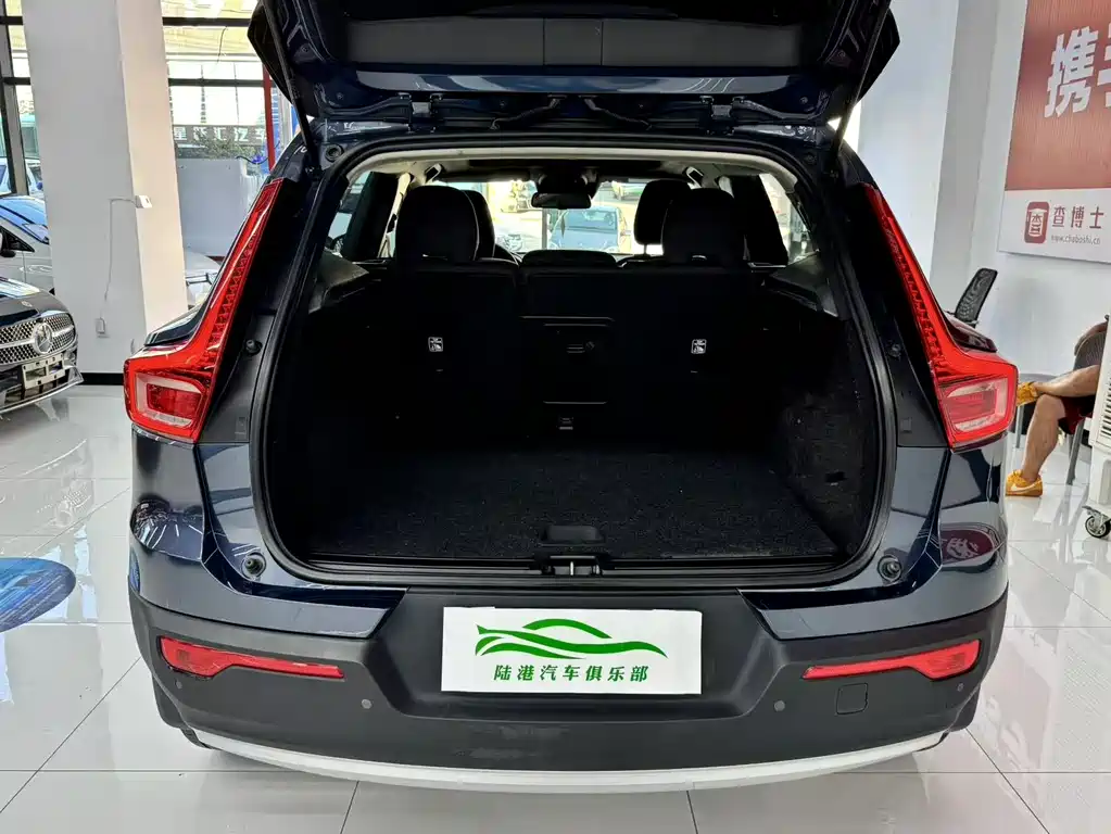 Volvo XC40 2022 T4 four-wheel drive Senova Zhixing fashion version купить на сайте DeffCars