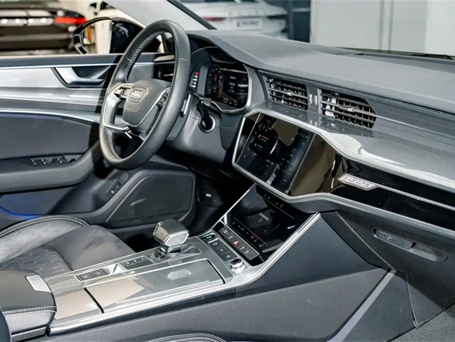 Audi A7L 2024 45TFSI quattro S-line vision type liquid crystal package купить на сайте DeffCars