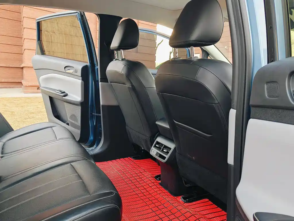 Venucia VX6 2024 520 travel version купить на сайте DeffCars