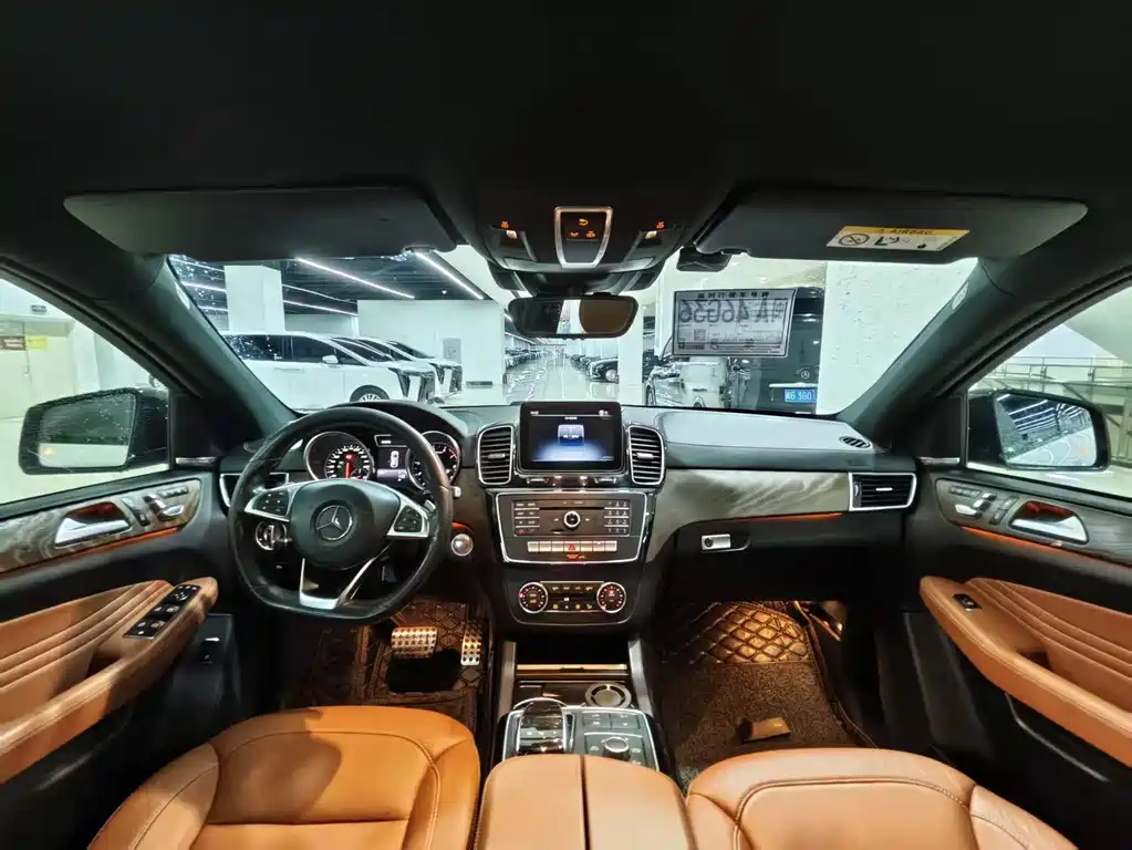Mercedes-Benz GLE Coupe AMG 2017 AMG GLE 43 4MATIC Coupe SUV купить на сайте DeffCars