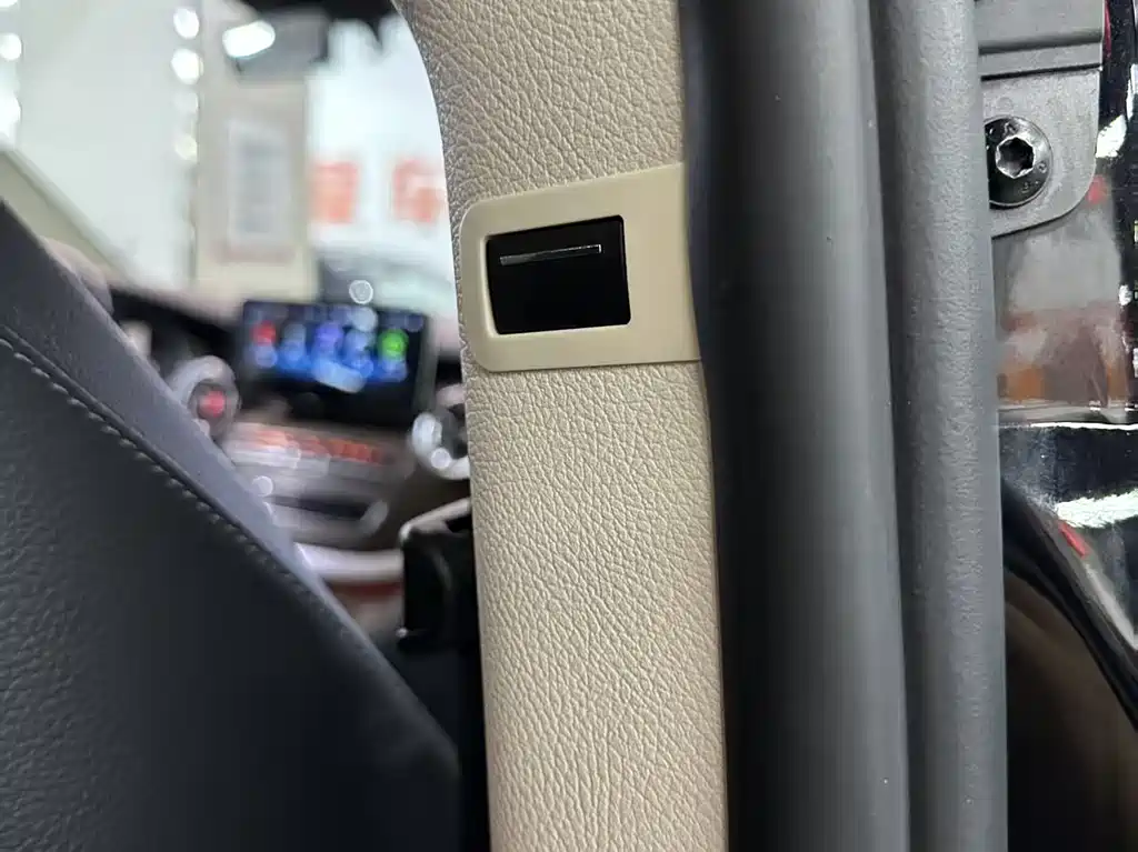 Vito 2023 2.0T Elite Edition 7 seats купить на сайте DeffCars