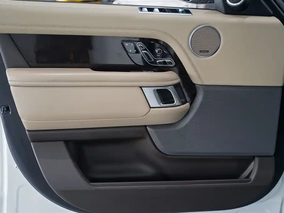 Range Rover 2022 3.0 L6 360PS Legacy Edition купить на сайте DeffCars
