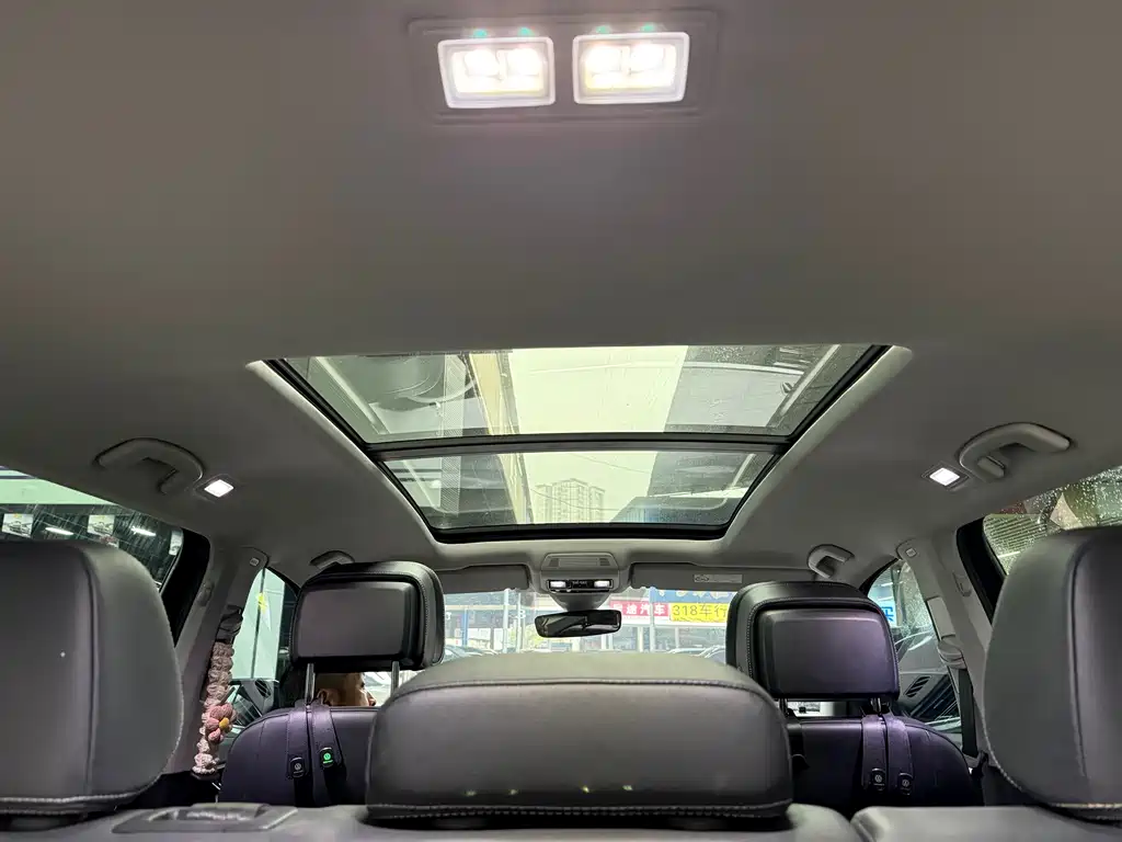 Touron 2024 380TSI four-wheel drive luxury version купить на сайте DeffCars