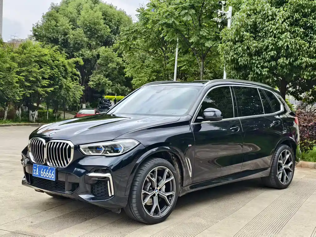 BMW X5 2022 facelift xDrive 40Li M sports package купить на сайте DeffCars