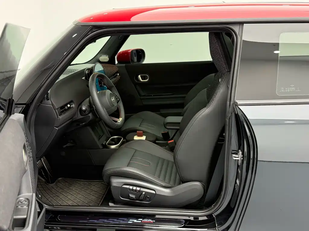 JCW 2025 John Cooper works купить на сайте DeffCars