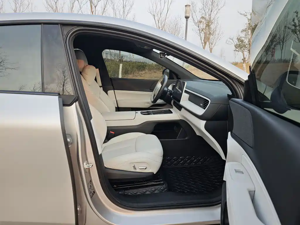 Xpeng G6 2023 model 580 long battery life Max купить на сайте DeffCars