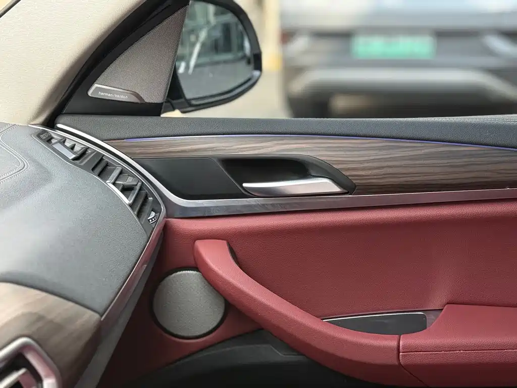 BMW X3 2023 Facelift xDrive30i Leading M Night Package купить на сайте DeffCars