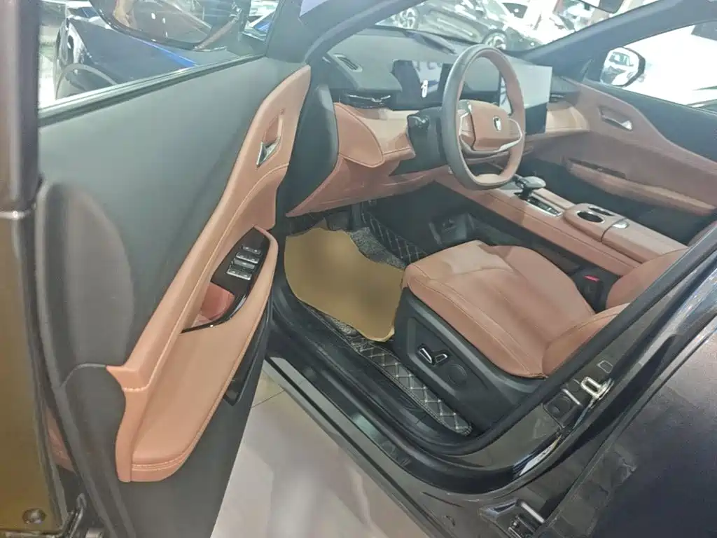 Changan UNI-Z 2025 1.5T Luxury Edition купить на сайте DeffCars