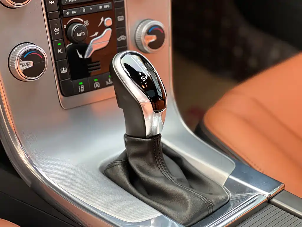 Volvo S60 2019 S60L facelift T5 Smart Elite Edition купить на сайте DeffCars