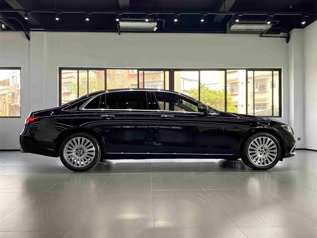 Mercedes-Benz E-Class 2022 E 300 L Luxury Model купить на сайте DeffCars